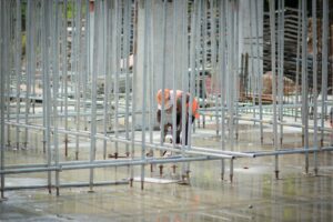 Papa budowlana - niezastąpiony element wodochronny w nowoczesnym budownictwie