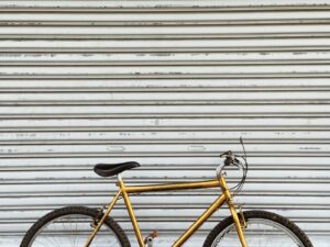 Rewolucja w budownictwie - Garaż blaszany jako ekonomiczne i funkcjonalne rozwiązanie dla współczesnego domu